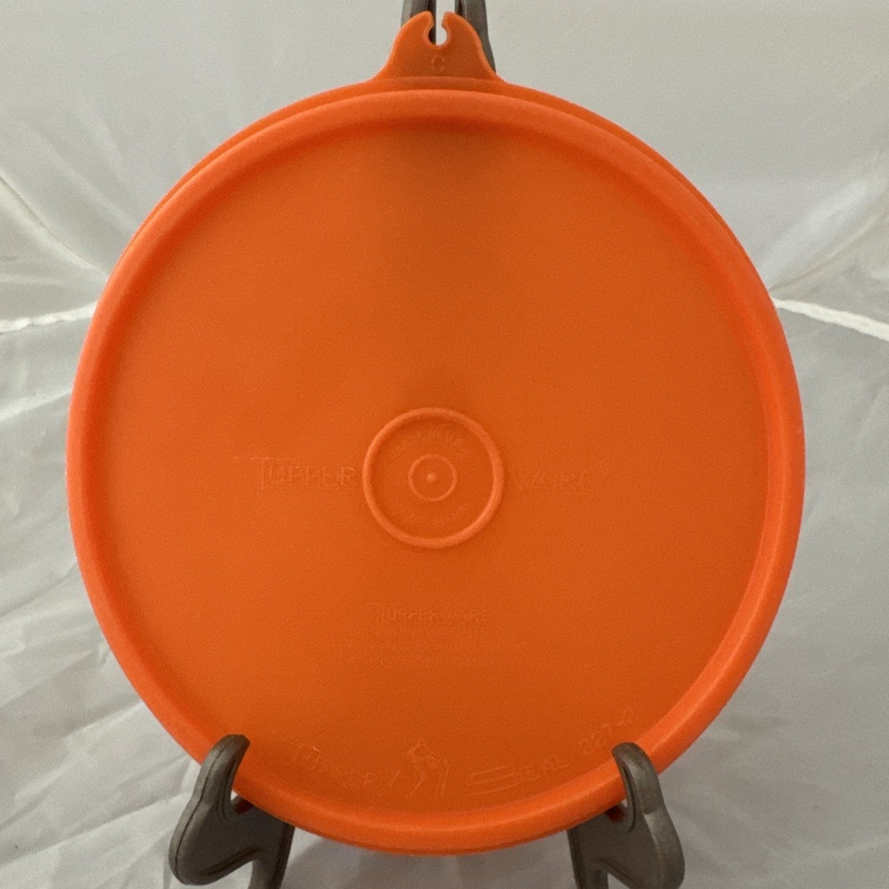 Vintage Round Tupperware Lid 227 TupperSeal Replacement Solid Orange‎ C Tab